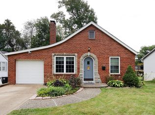 971 N Taylor Ave, Saint Louis, MO