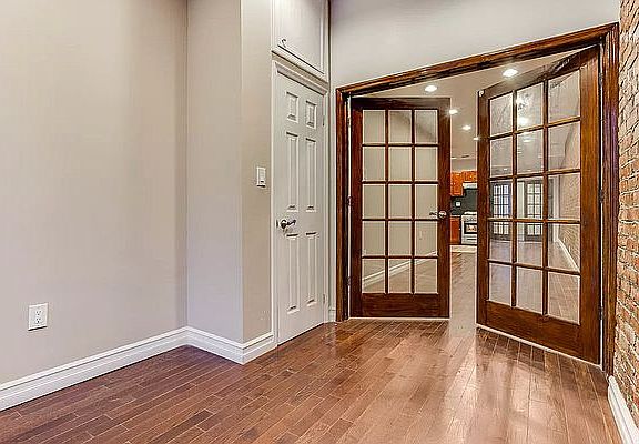3rd image of 800 Macdonough St APT 1A