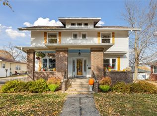 424 Bradview Ct, Monticello, IA 52310