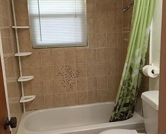 4th image of 702 Calvin Dr