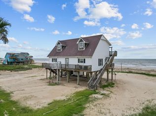 125 Driftwood Ct, Surfside Beach, TX 77541