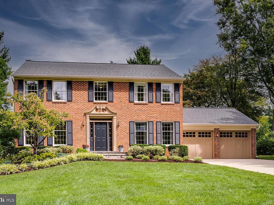1st image of 4819 Hornbeam Dr