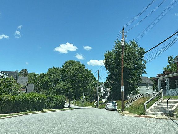 5th image of 3407 Parkside Dr