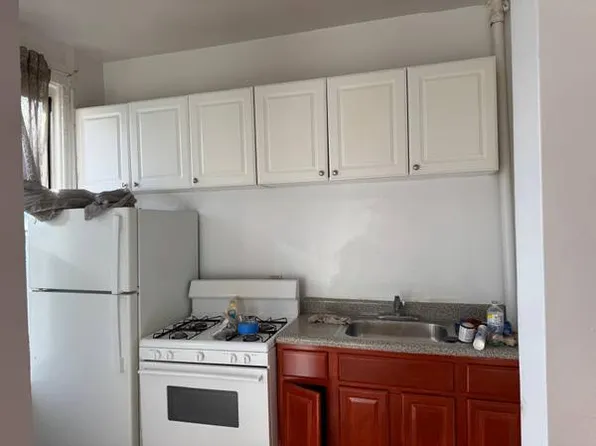 22 Ditmars Street image 1 of 11