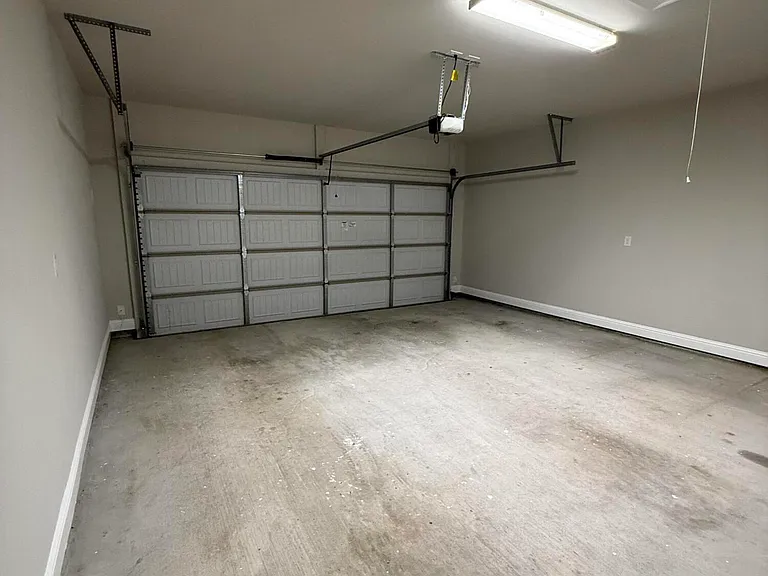 404 Sparrowhawk St — Photo 41