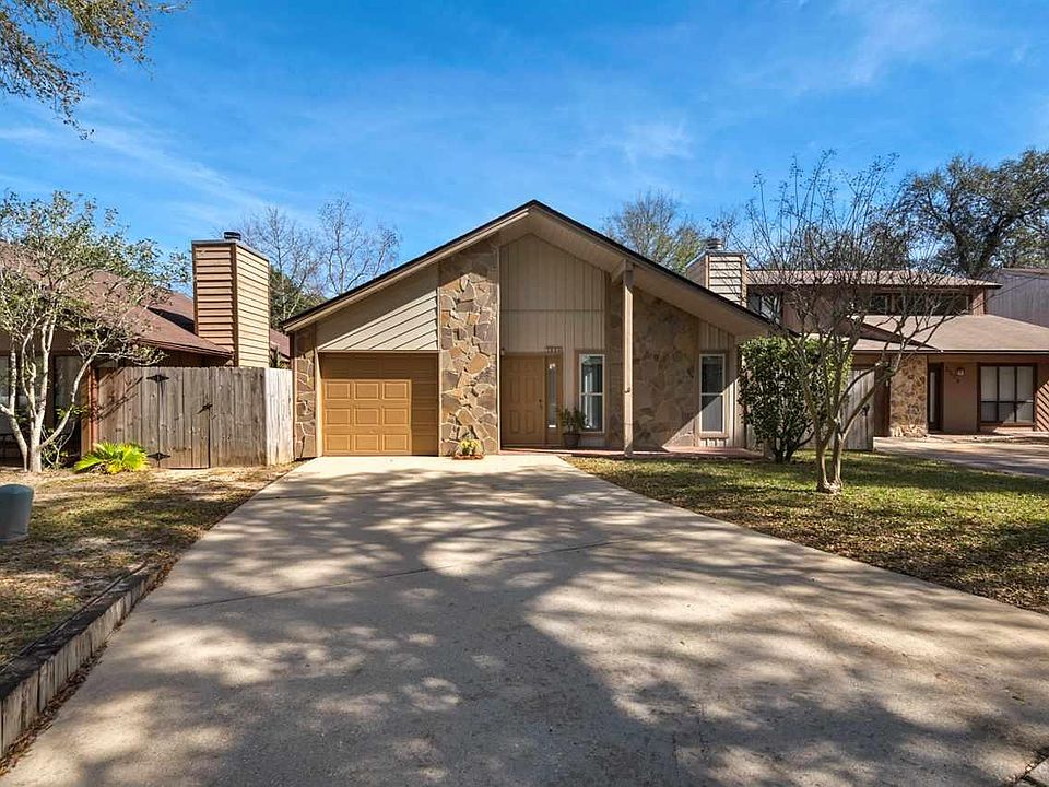 1st image of 3526 Parkwood Ave