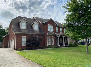 2306 Rockingham Ln SW, Decatur, AL 35603