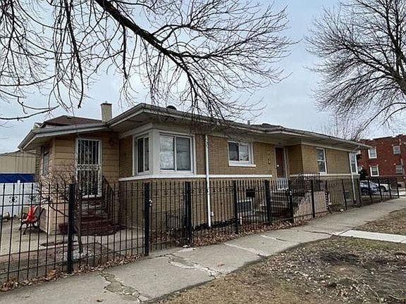 3rd image of 6601 S Francisco Ave