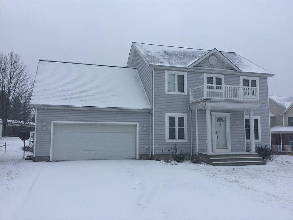 1st image of 8900 Honeysuckle Dr