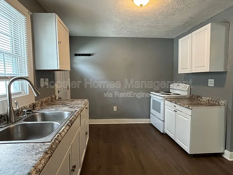 3135 E Minnesota St — Photo 6