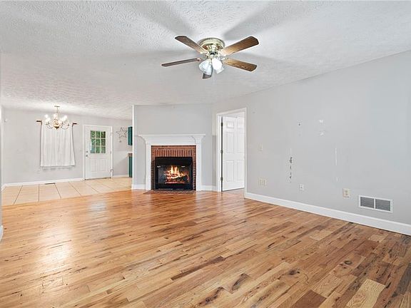 4th image of 6854 John West Rd