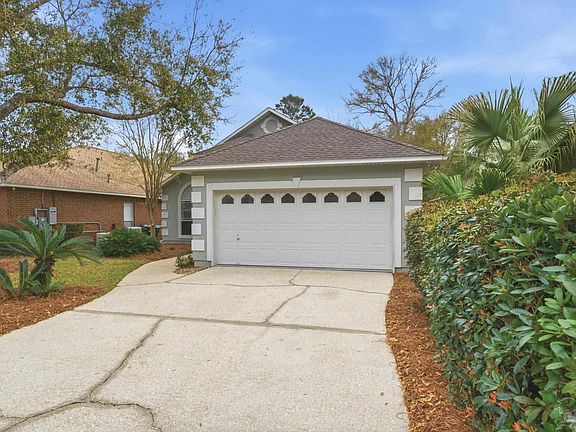 4th image of 9915 Rail Cir