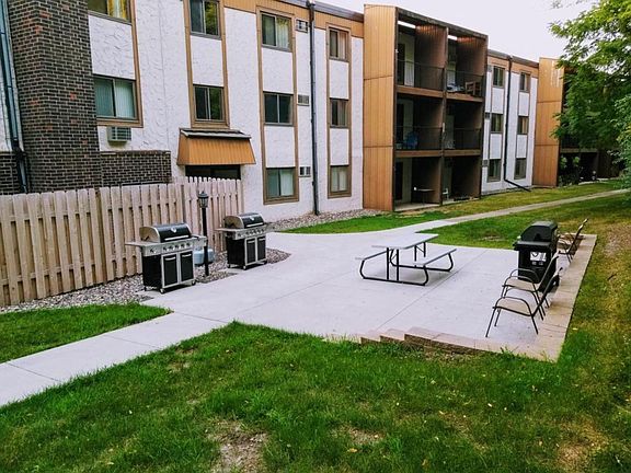 3rd image of 401 E Burnsville Pkwy APT 223