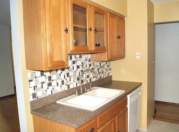 5th image of 7320 N Rogers Ave APT 314