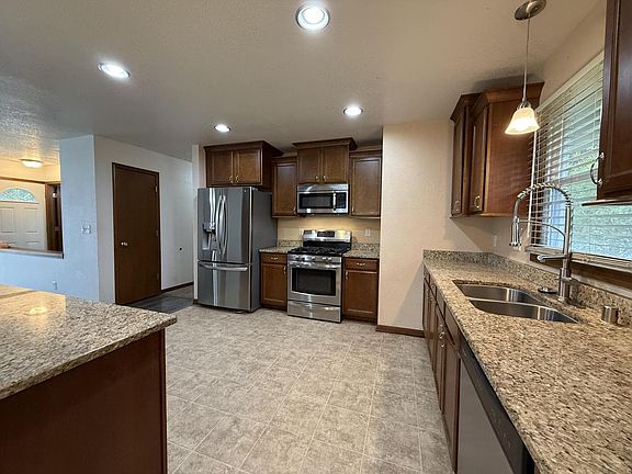 2nd image of 3420 Ivy LANE
