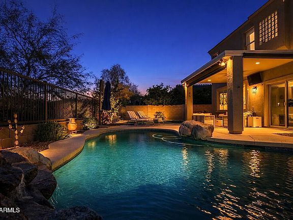 2nd image of 2712 E QUIET HOLLOW Lane