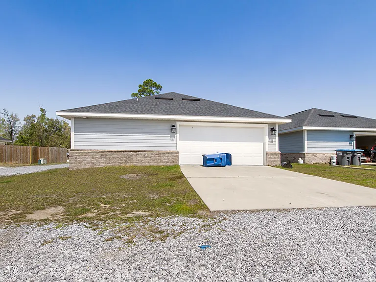 11528 Poston Rd — Photo 32