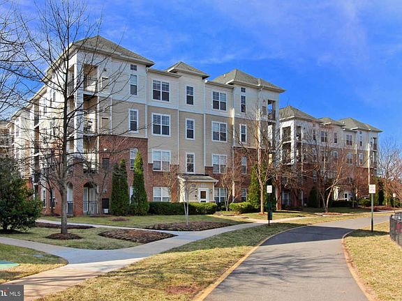 4th image of 3820 Lightfoot St Unit 216