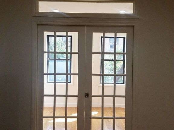 4th image of 285 W 147th St #4FL3