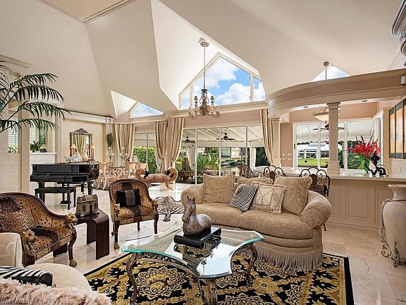 4th image of 925 Spyglass Ln