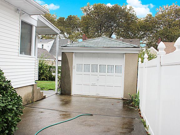 4th image of 343 Rose Ave