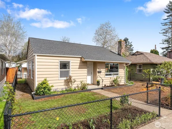 204 Latona Street, Centralia, WA 98531