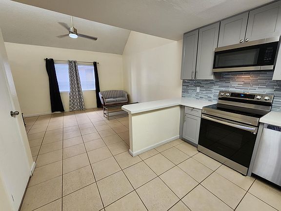 3rd image of 5188 Greene Ln APT D