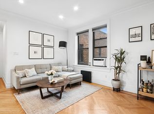 24-39 38th St #D8, Astoria, NY