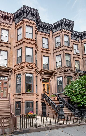 1st image of 929 President St #8