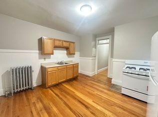 581-583 Pleasant St #581-4L, Holyoke, MA 01040