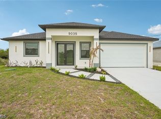 9035 W Broad Cir, Labelle, FL 33935