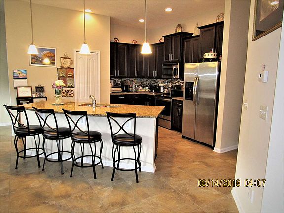 3rd image of 100 Patriot Ln
