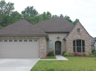 107 Saw Lake Ln, Lafayette, LA 70508