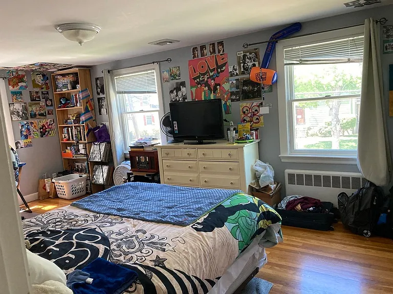 71 Fessenden St — Photo 2