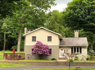 355 Woods Ct, Ancramdale, NY 12503