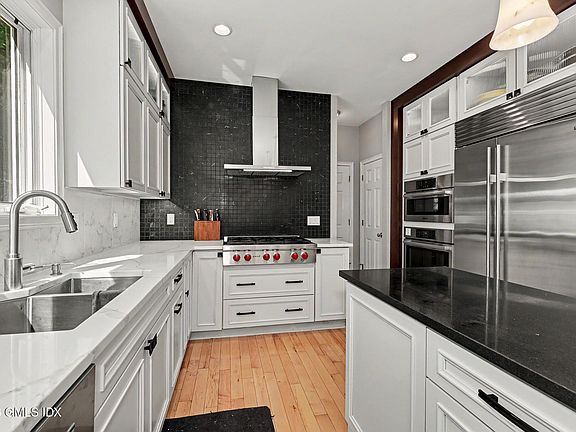 5th image of 39 Glenville St