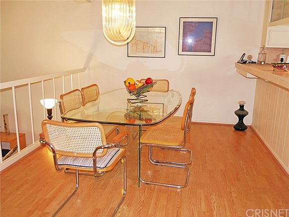 3rd image of 4253 W Sarah St #7