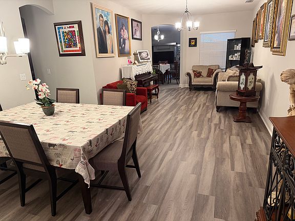 2nd image of 237 Walkers Point Dr