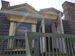 6327 Walnut St, Pittsburgh, PA 15206