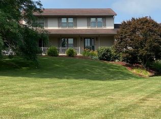 2161 Belfort Ave, Louisville, OH 44641