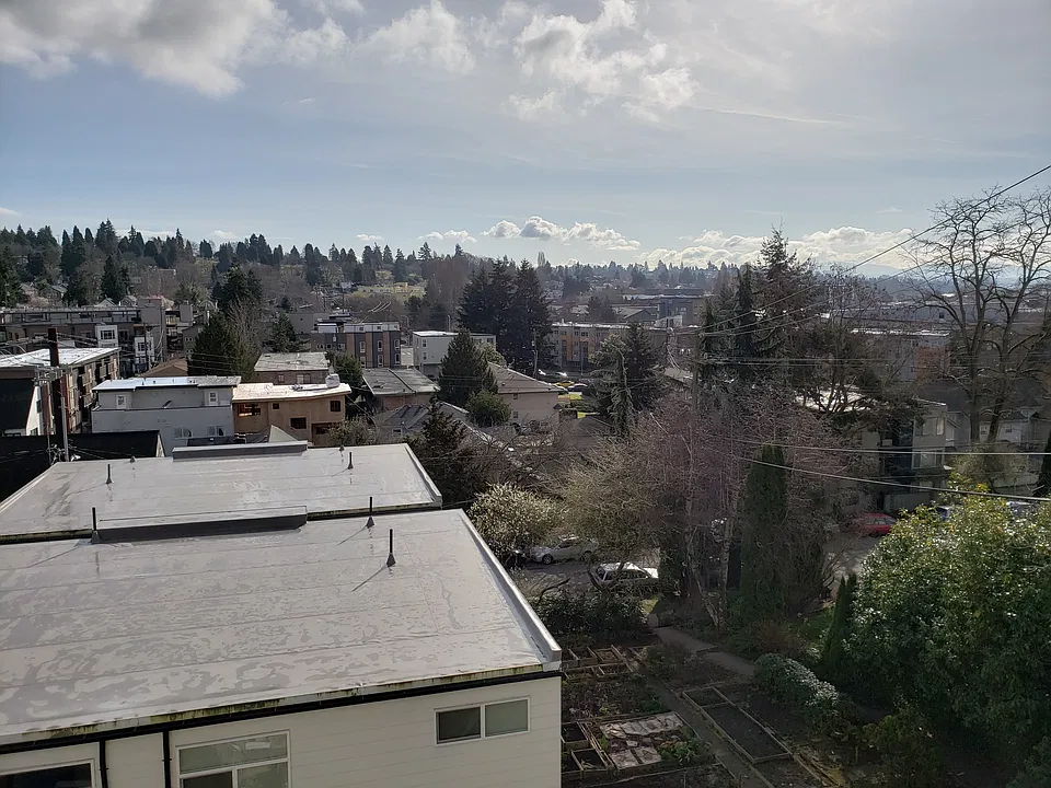 5200 22nd Ave NE #402