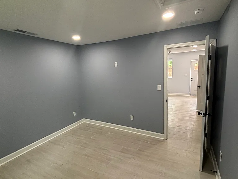 3105 Hovey St #2 — Photo 8