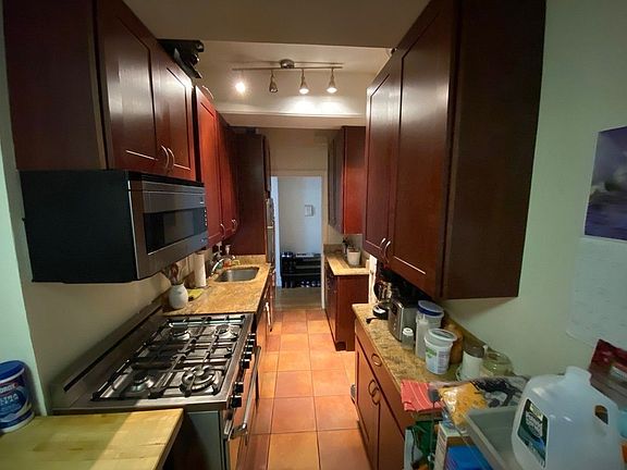 2nd image of 37 W 72nd St APT 7B