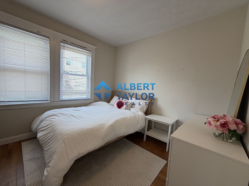 Bedroom #1