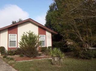 818 David Allen Dr, Jacksonville, FL 32220