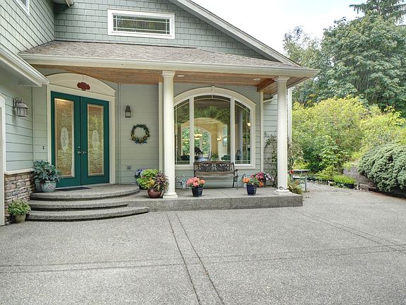 2nd image of 12779 Fetters Ln SE
