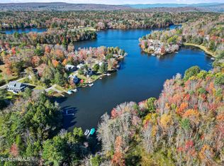 14 & 15 George Schnopp Rd, Hinsdale, MA 01235