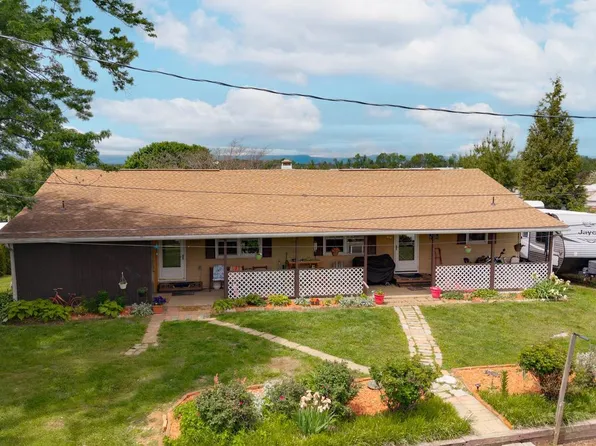 15699 Young Rd, Greencastle, PA 17225