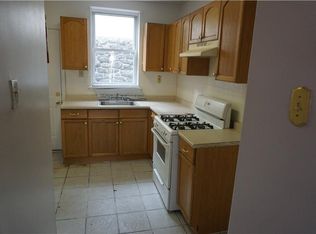 1426 S Paxon St, Philadelphia, PA 19143