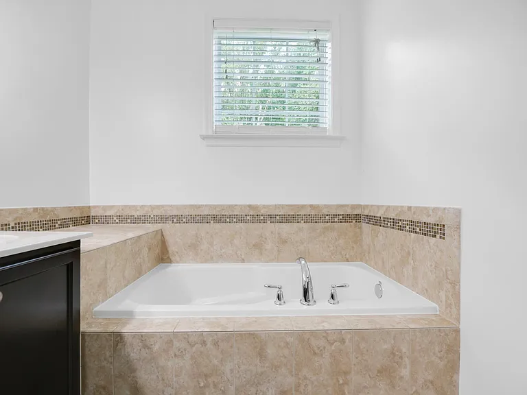 4817 Forest Pines Dr — Photo 27